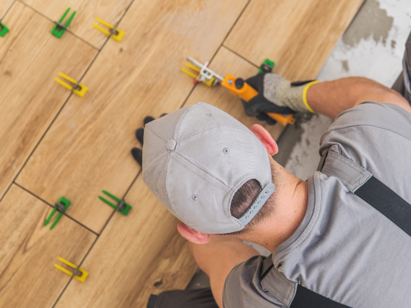 How to Find and Vet Contractors and Vendors for Your Crestview Rental Property